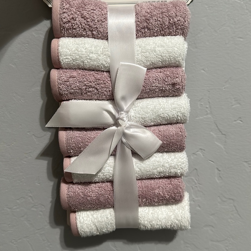 Kyle & Dennis wash clothes